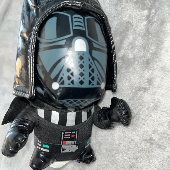 Star Wars Plush Darth Vader - Picture 3 of 7